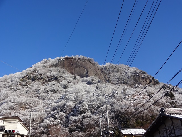 雪の後の美しい岩殿山(2015.2.6)
