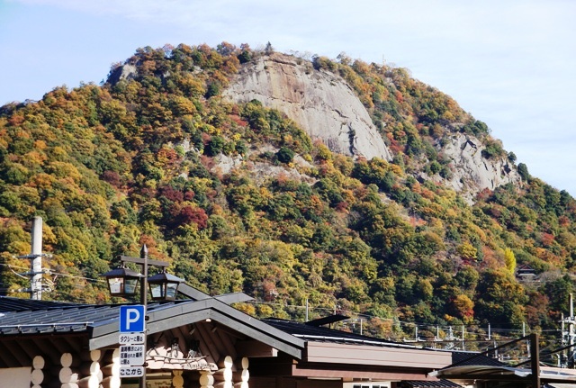 『岩殿山』登山者2万人突破！！(2013.12.17)