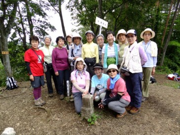 ⑥倉岳山山頂にて
