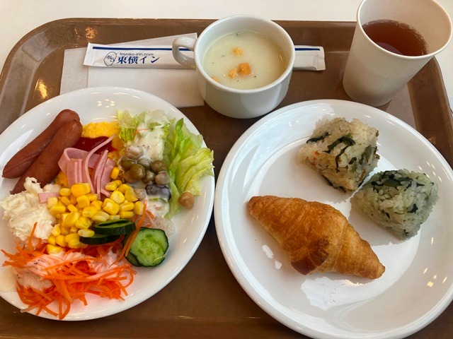 好評の朝食無料バイキング（6:30〜9:00）